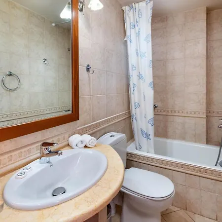 Siorra Elena Ieromonachos