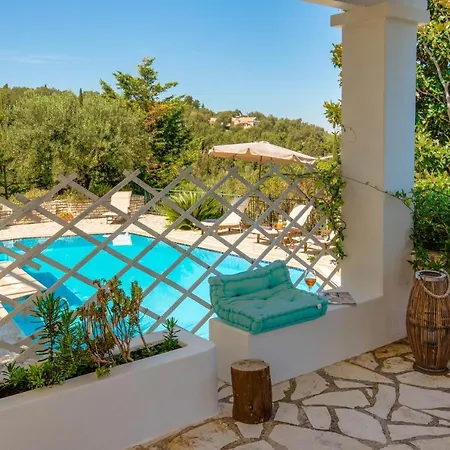 Villa Siorra Elena Ieromonachos