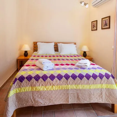 Siorra Elena Ieromonachos