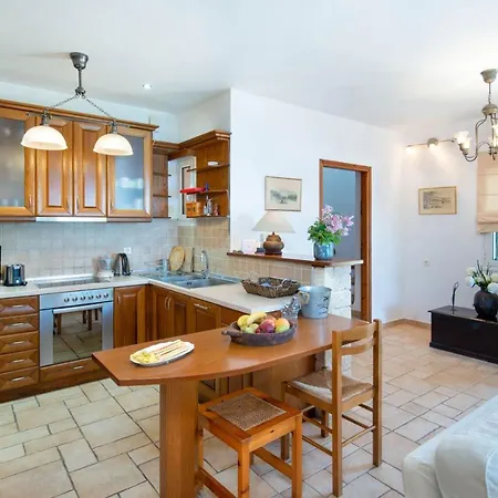 Siorra Elena Ieromonachos